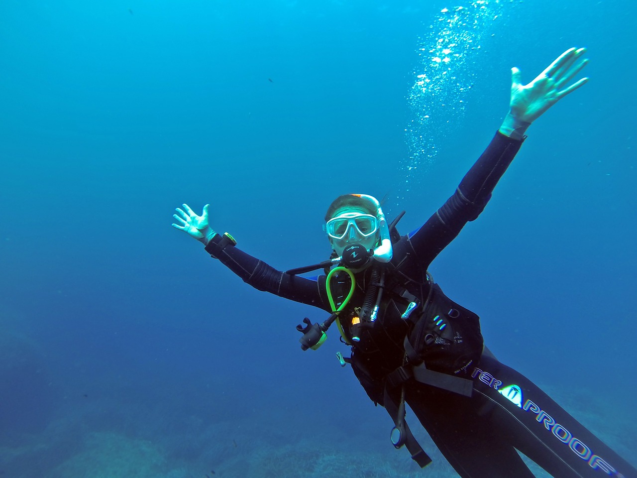 Ile kosztuje nurkowanie na Malcie? Miejsca idealne do nurkowania. Ile kosztuje nurkowanie na Malediwach?
